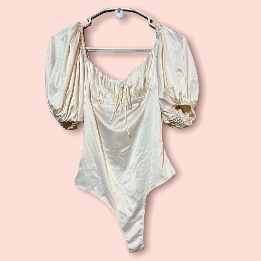 Salty Satin Puff Sleeve Bodysuit Size Large !